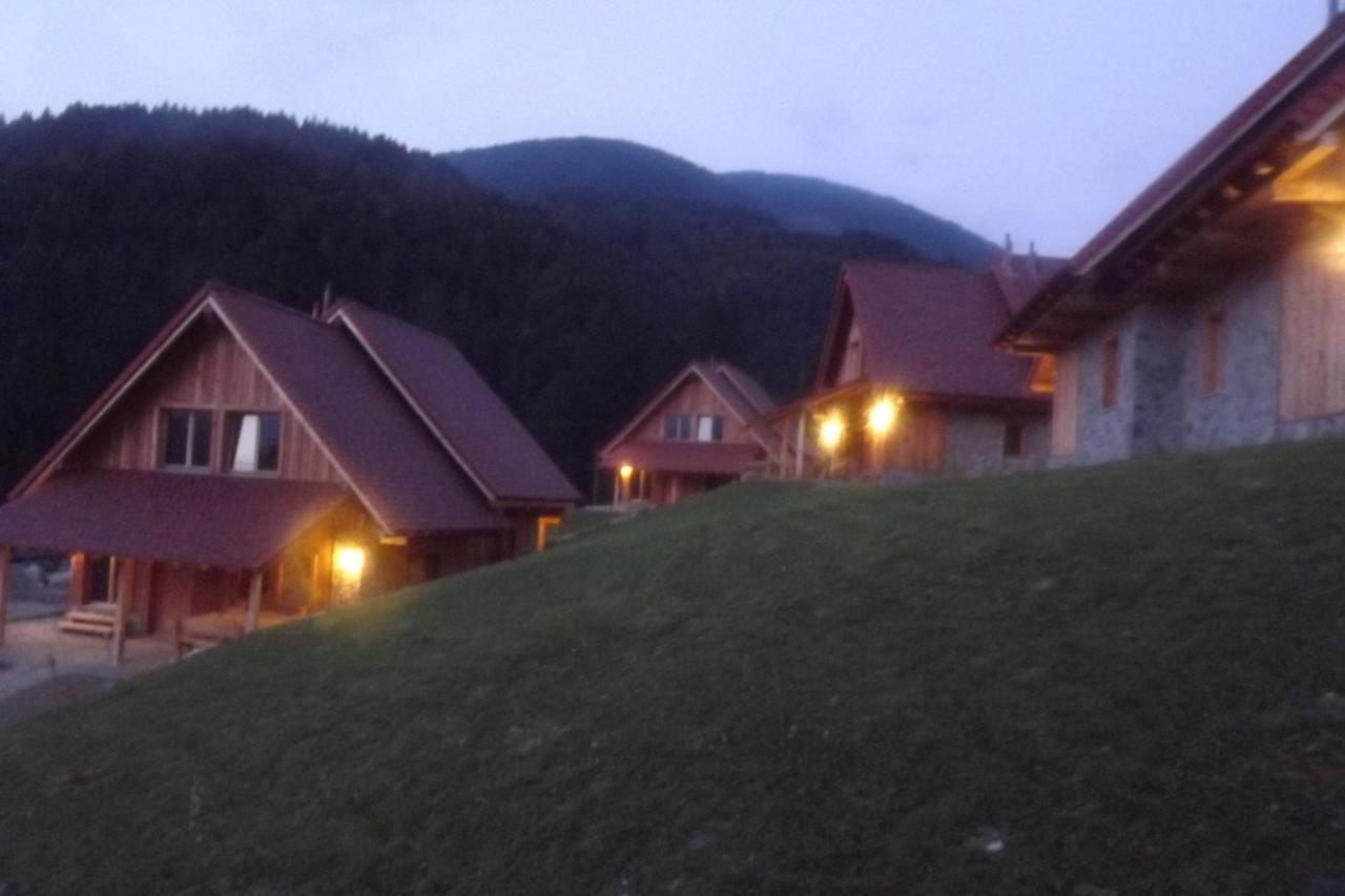 Dolomiti Village Comeglians Екстериор снимка